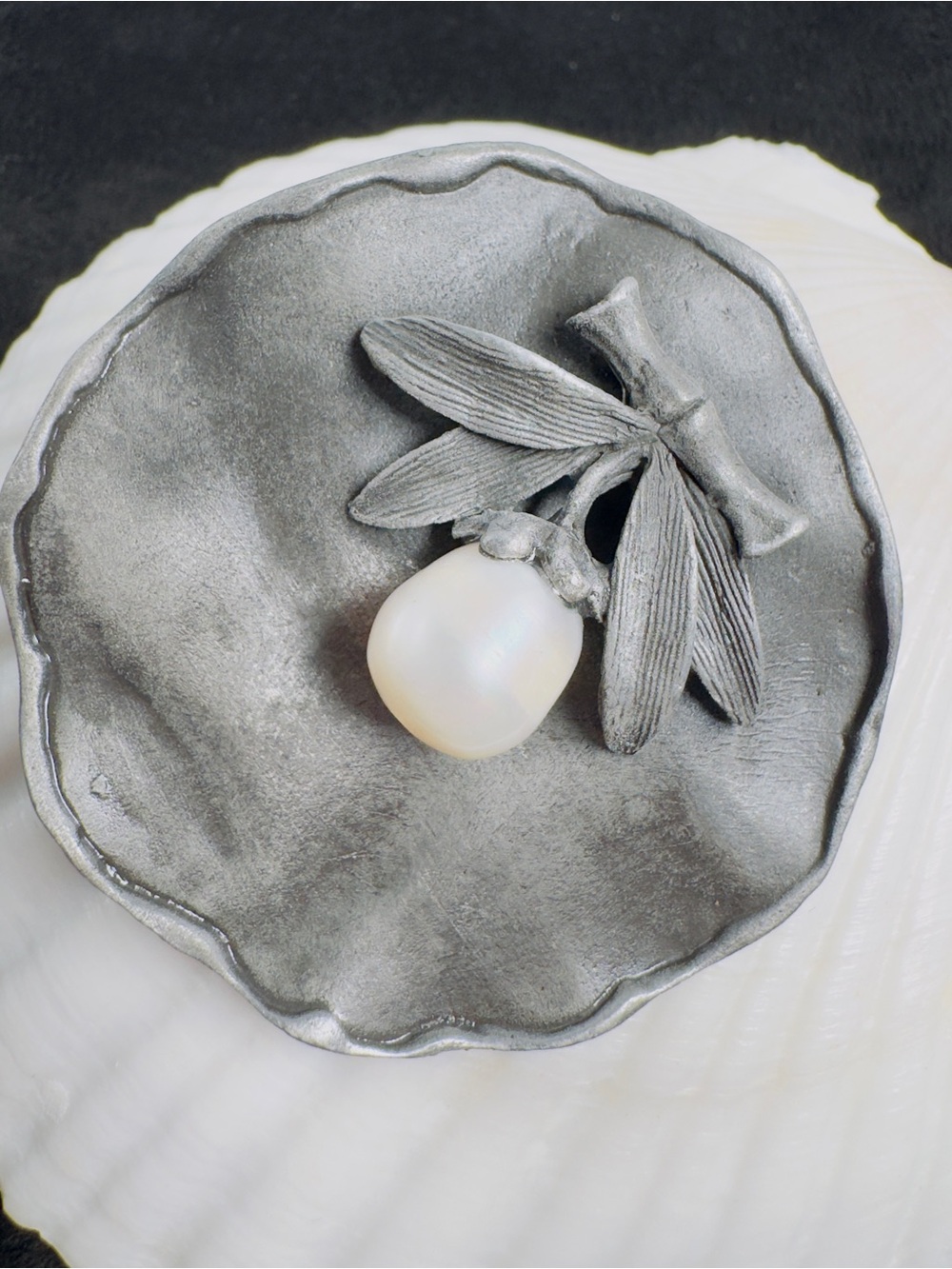 Vintage Pearl Brooch Pendant Grey Tone Statement Pin